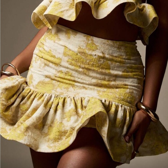 Yellow Ruffled Women Set - Picture 3 of 6